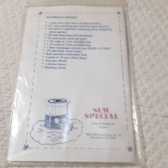 Vintage Sew Special sewing pattern Best Friends My Kitty & Me Broom Cover - Picture 3 of 3